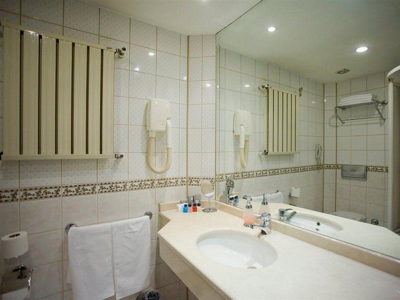 Park 156 Hotel Истанбул Екстериор снимка